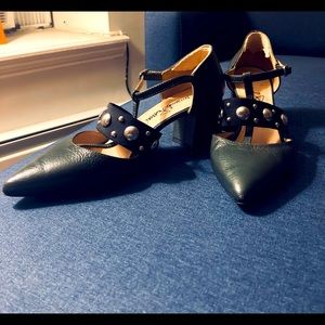 Genuine leather, unique Mary Janes, size 8